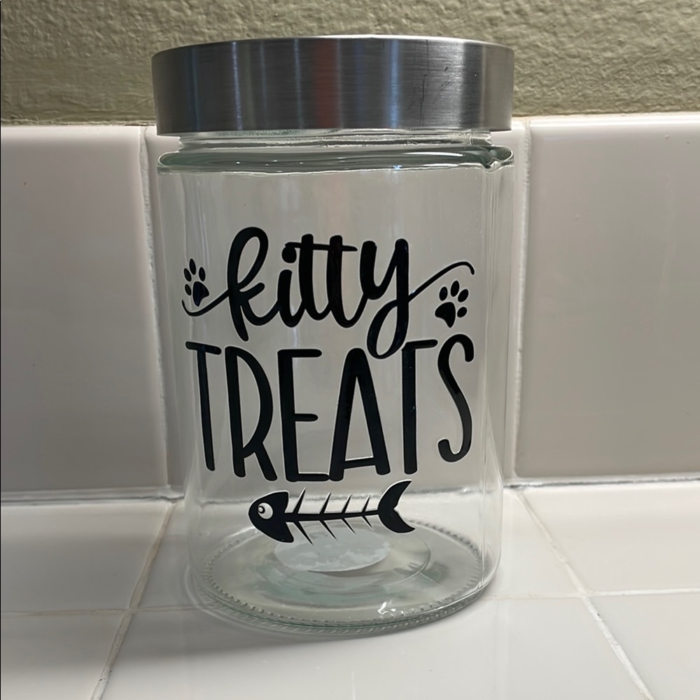 Kitty Treats Glass Jar with‎ Silver Lid